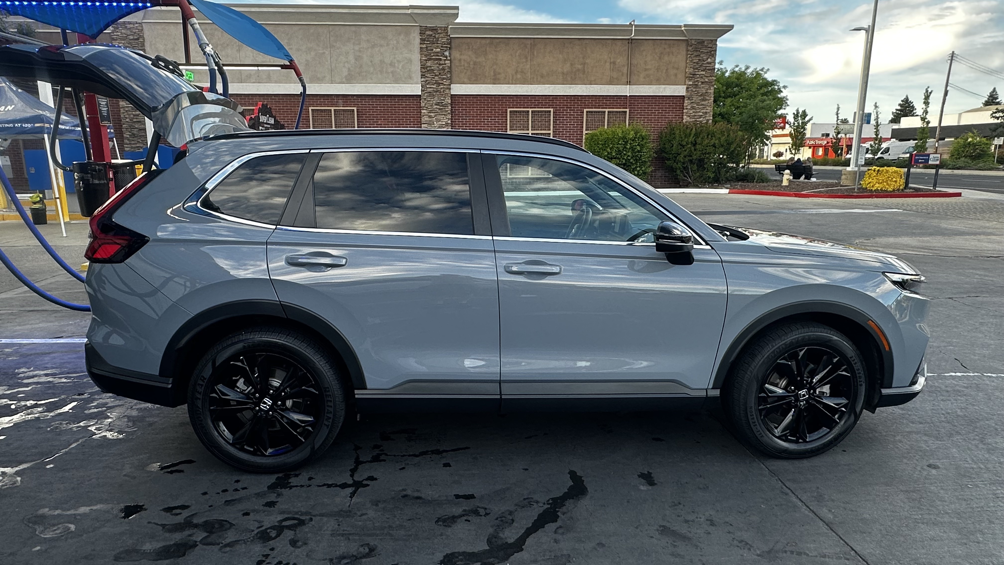 2024 Honda CR-V Hybrid - 1 Owner
