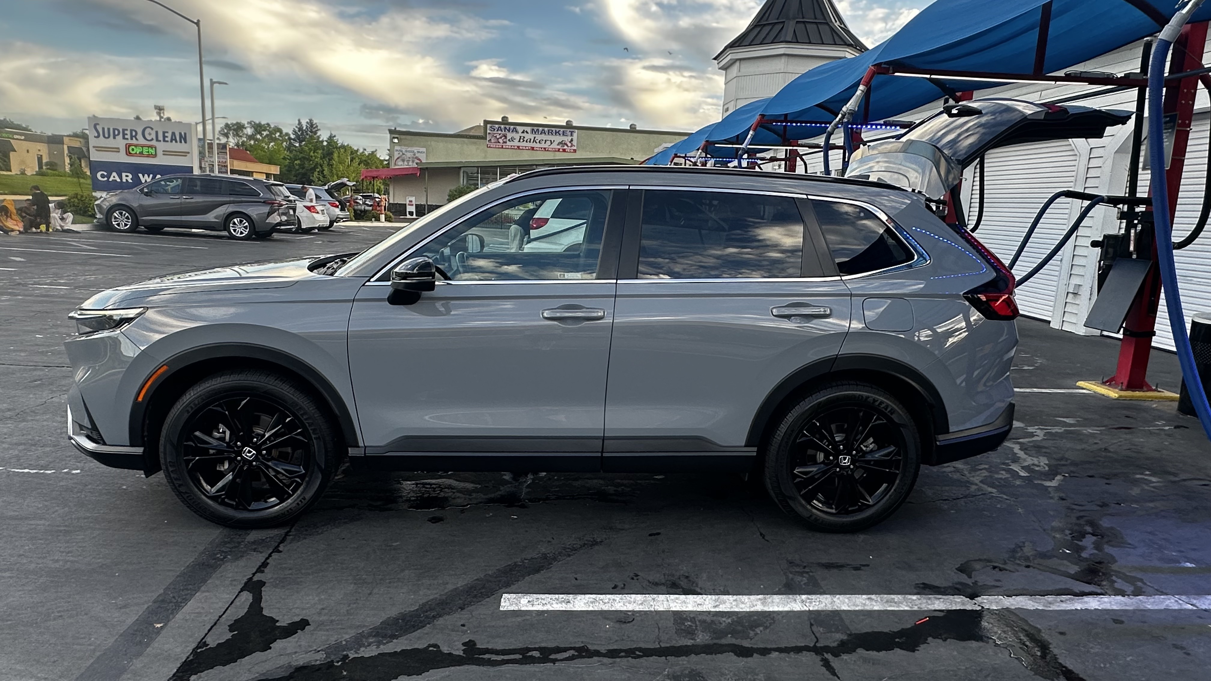 2024 Honda CR-V Hybrid - 1 Owner