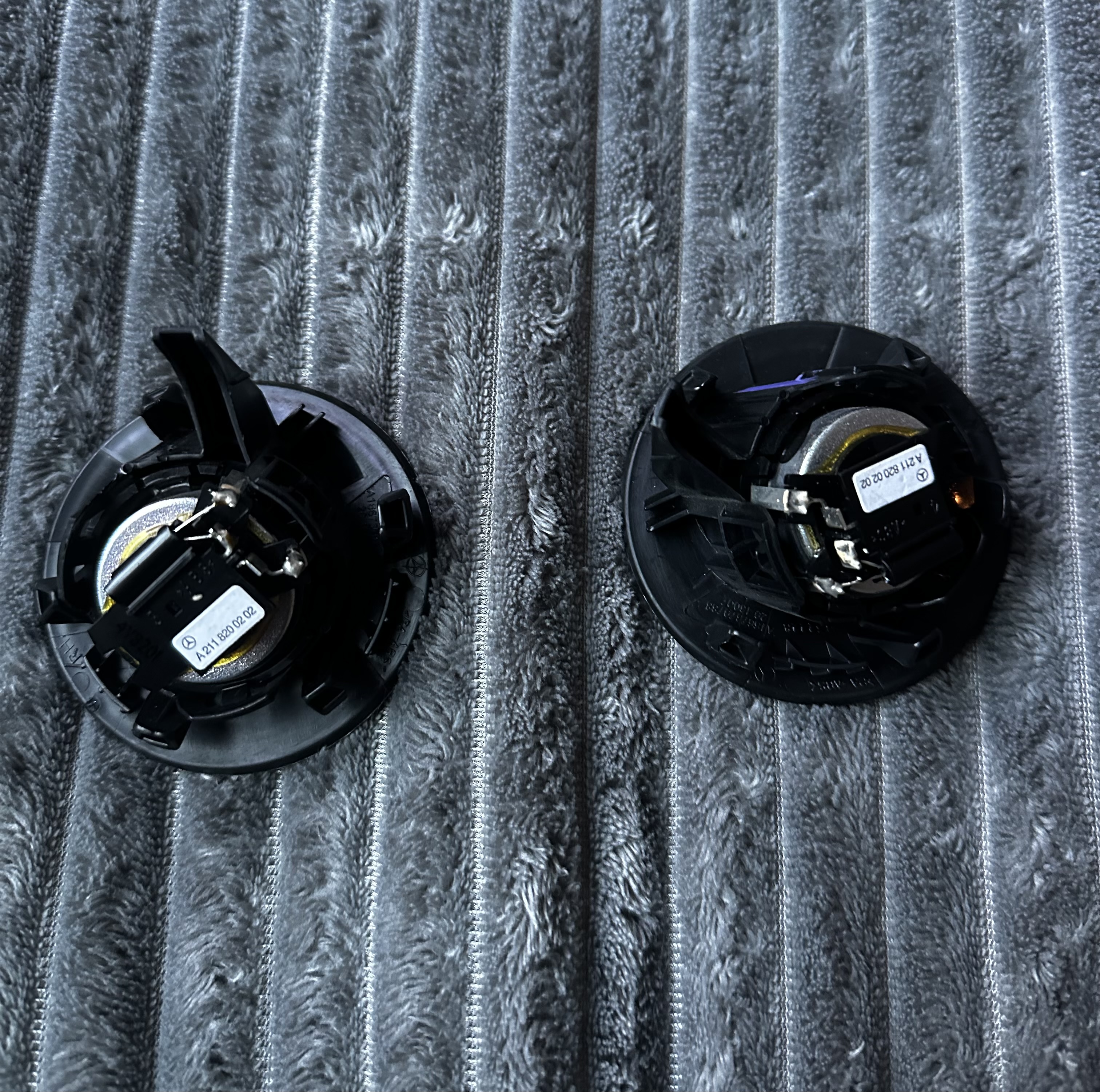 Genuine Mercedes-Benz Rear Tweeters (Pair) š